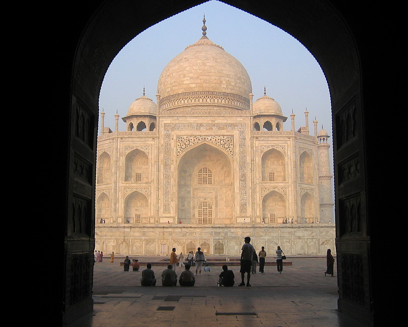 16-The Taj Mahal from the mosque.jpg - The Taj Mahal from the mosque